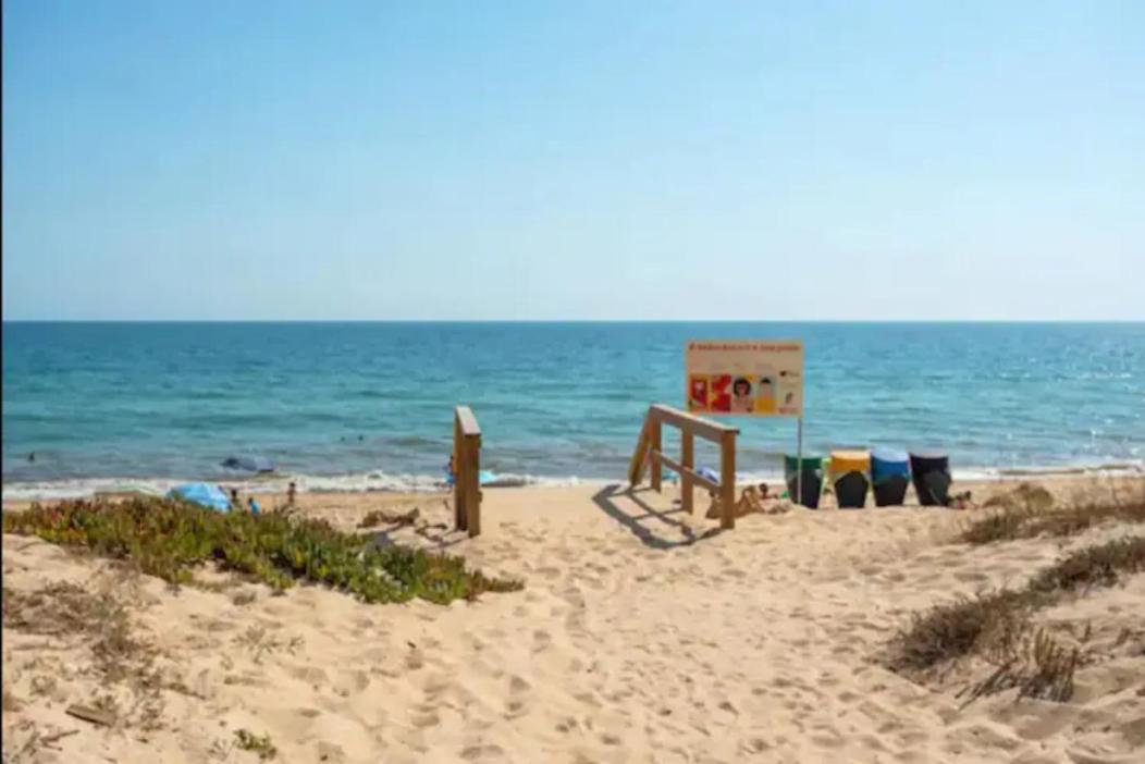 Blife Faro Beach Hostel & Rooms Kültér fotó