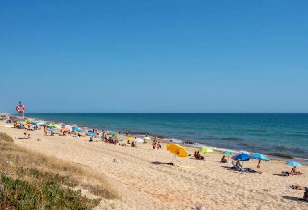 Blife Faro Beach Hostel & Rooms Kültér fotó