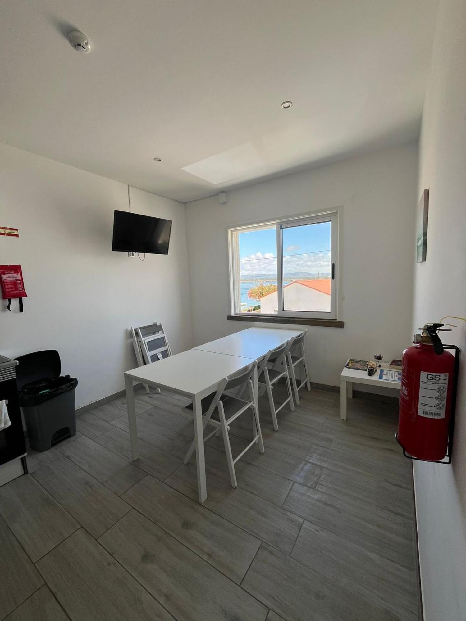 Blife Faro Beach Hostel & Rooms Kültér fotó